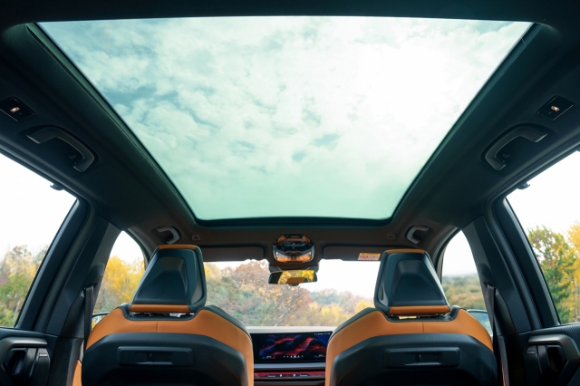 The panorama glass roof of BMW's new X3 (BMW Korea)