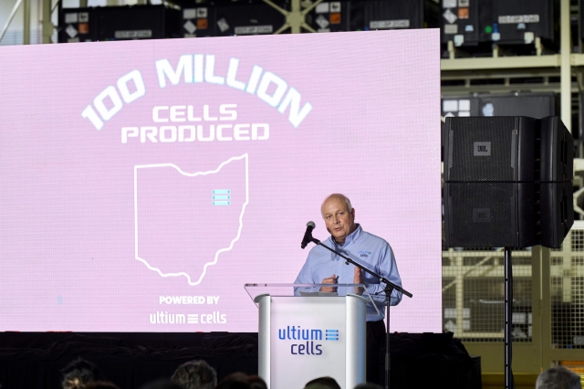 During Friday’s celebration at the Ultium Cells plant in Warren, Ohio, Tom Gallagher, vice president of operations at the LG Energy Solution-GM joint venture, delivers remarks commemorating the 100 millionth battery cell milestone. (Ultium Cells)